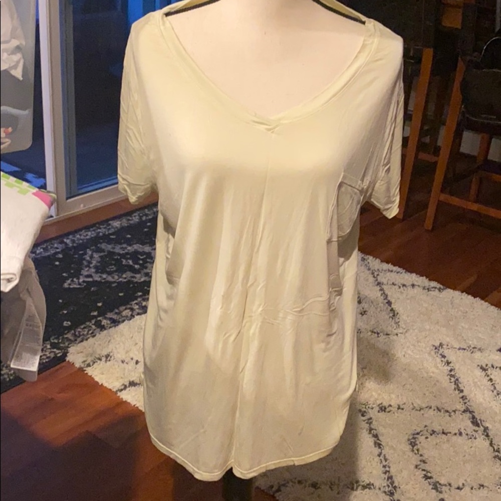 Boston proper pale yellow high-low Tshirt